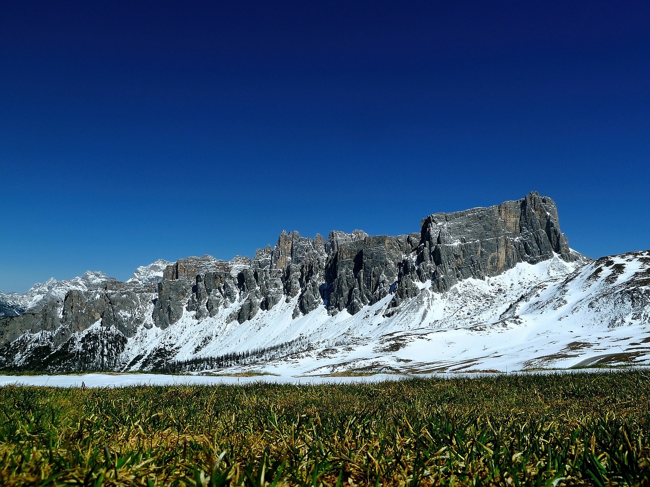 The Ultimate Guide to Backpacking in the Wind River Range